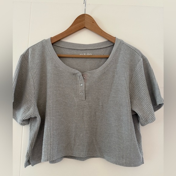 Harlow Henley Waffle Crop Top, size medium. - Picture 2 of 6